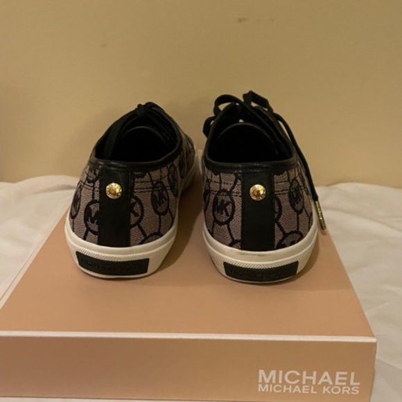 Women's Michael Kors Monogram Shoes - Picture 3 of 4